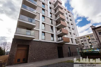 Budynek, w którym mieści się apartament
