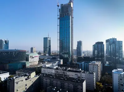 Widok na miasto Warszawa z tego apartamentu