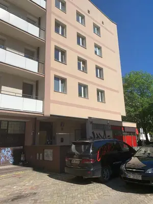 Budynek, w którym mieści się apartament