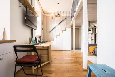 Kuchnia lub aneks kuchenny w obiekcie oompH Warsaw Central Premium Apartments