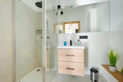 Łazienka w obiekcie Apartamenty Patriotów 303