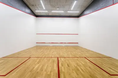 Tenis lub squash w obiekcie Mennica Residence Deluxe lub w pobliżu