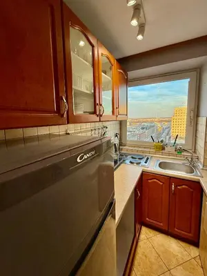 Kuchnia lub aneks kuchenny w obiekcie Super Apartment YELLOW 2x Metro fast Wifi 1 Gbs Netflix Panorama Miasta