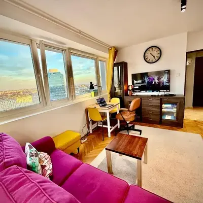 Super Apartment YELLOW 2x Metro fast Wifi 1 Gbs Netflix Panorama Miasta
