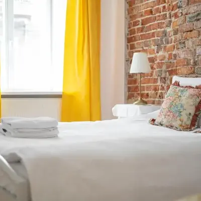 Metro Politechnika Vintage Apartment by BookingHost