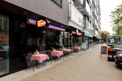 Budynek, w którym mieści się apartament