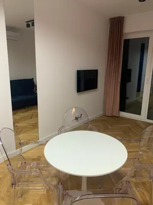 Telewizja i/lub zestaw kina domowego w obiekcie Apartament Mokotów Taśmowa