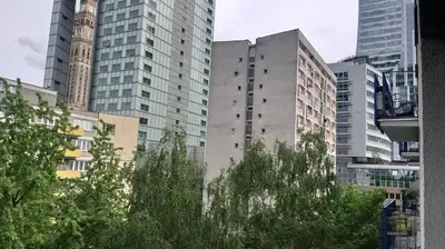 Budynek, w którym mieści się apartament