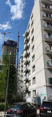 Budynek, w którym mieści się apartament