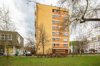 Budynek, w którym mieści się apartament