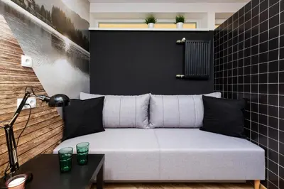 Część wypoczynkowa w obiekcie Affordable Underground Micro Apartment Grochowska by Noclegi Renters