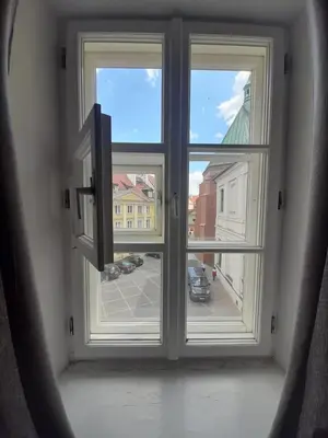 Plan piętra w obiekcie Rodzinna przestrzeń dla 8 osób 2 pokoje z łazienką i mini aneksem