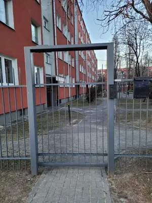 Budynek, w którym mieści się apartament
