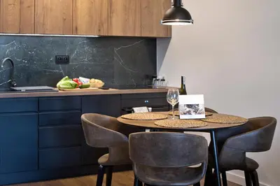 Kuchnia lub aneks kuchenny w obiekcie Marina Mokotow P&O Serviced Apartments