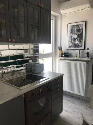 Kuchnia lub aneks kuchenny w obiekcie Luxury Wola Apartament