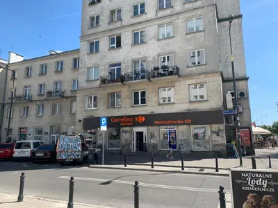 Budynek, w którym mieści się apartament