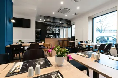 Kuchnia lub aneks kuchenny w obiekcie Hotel Tulip Residences Warsaw Targowa