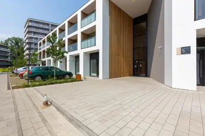Budynek, w którym mieści się apartament