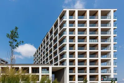 Budynek, w którym mieści się apartament