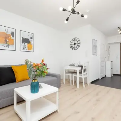 Elegancki Apartment z Parkingiem by Noclegi Renters