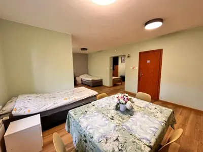 Łóżko lub łóżka w pokoju w obiekcie Green Albatros 48m with bathroom