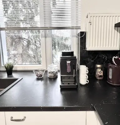 Kuchnia lub aneks kuchenny w obiekcie Pokoje i Apartamenty Willa Bielany