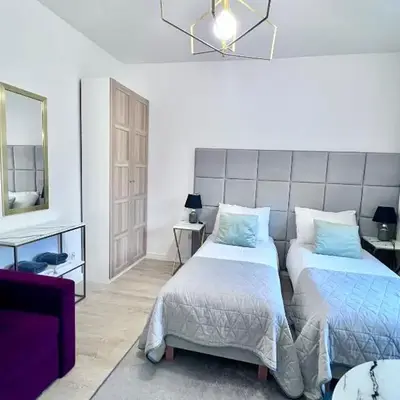 Pokoje i Apartamenty Willa Bielany