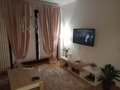 Telewizja i/lub zestaw kina domowego w obiekcie Suzanna Arkadia