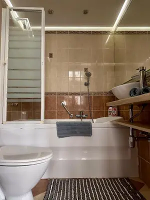 Łazienka w obiekcie DeLuxury Mirror Apartament Centrum