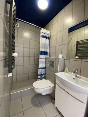 Łazienka w obiekcie Pokoje Warszawa Modlinska 267 No 2
