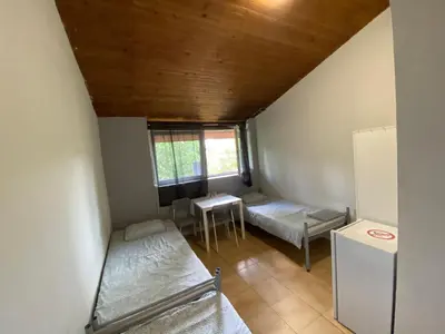 Łóżko lub łóżka w pokoju w obiekcie Pokoje Warszawa Modlinska 267 No 2