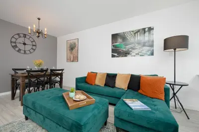 Część wypoczynkowa w obiekcie Schillera Apartments Warsaw by Noclegi Renters