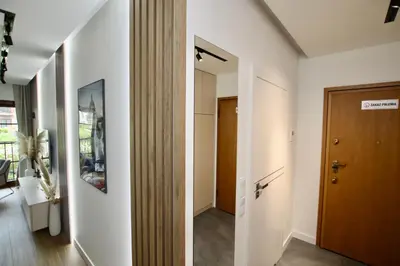 Telewizja i/lub zestaw kina domowego w obiekcie Luxury 2-room apartment in Praga-Północ Port Praski