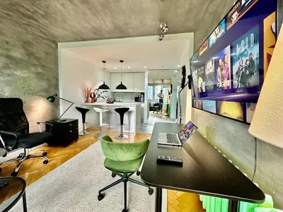 Telewizja i/lub zestaw kina domowego w obiekcie PALACE 2 WiFi 600 Mbs 55’TV Netflix HBO 2xMetro AppleTV