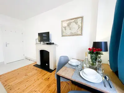 Telewizja i/lub zestaw kina domowego w obiekcie Studio na Powiślu SuperApart Tamka 7