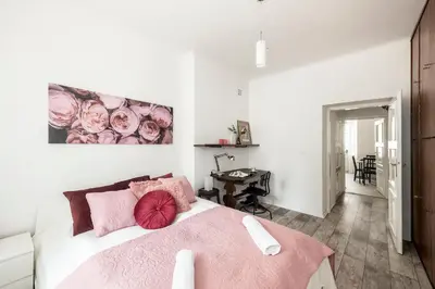 Łóżko lub łóżka w pokoju w obiekcie ShortStayPoland Mostowa (B66)