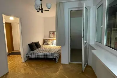 Łóżko lub łóżka w pokoju w obiekcie Super Apartament SAWA 2 Metro WiFi 500 mbs TV'50 Netflix HBO AppleTV+