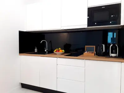 Kuchnia lub aneks kuchenny w obiekcie Vista Residence Premium II- Free Underground Parking - City Center - Self Check-in