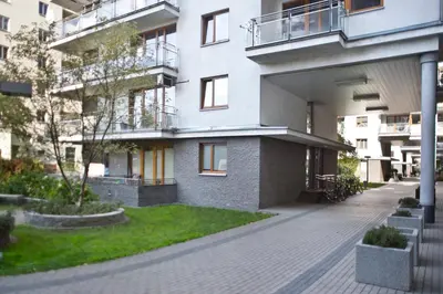 Budynek, w którym mieści się apartament