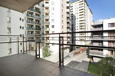 Balkon lub taras w obiekcie 2 bedrooms Bukowinska P&O Serviced Apartments
