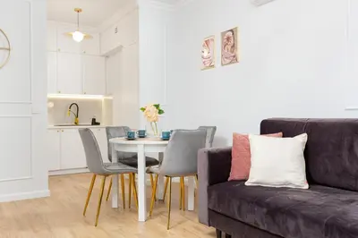 Część wypoczynkowa w obiekcie Apartamenty Ogrodowa Business Wola by Renters Prestige