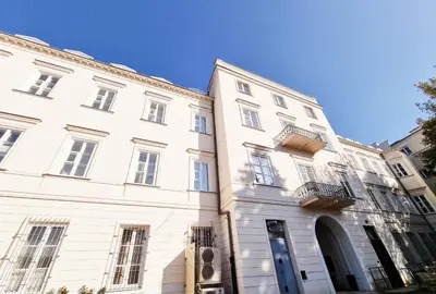 Budynek, w którym mieści się aparthotel