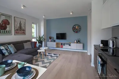 Telewizja i/lub zestaw kina domowego w obiekcie Olszowa 14 by The River Apartment by BookingHost