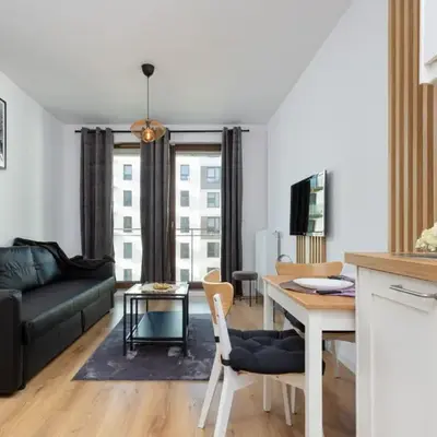 Forum Wola Jana Kazimierza Apartment by Noclegi Renters