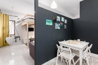 Telewizja i/lub zestaw kina domowego w obiekcie Chill Apartments K15 Two Floor House