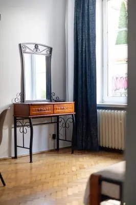 Plan piętra w obiekcie Brzozowa Old Town Square Studio by BookingHost