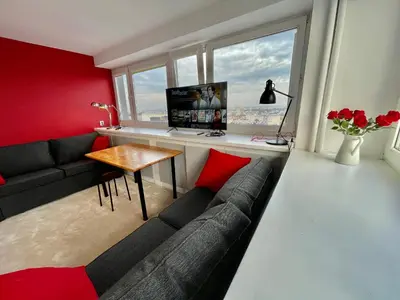 Telewizja i/lub zestaw kina domowego w obiekcie SAWA 3 Metro x2 fast WiFi 50'TV Netflx HBO AppleTV+ AmazonTV