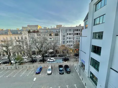 Budynek, w którym mieści się apartament