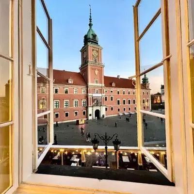 ROYAL 2 Old Town fast WiFi Netflix HBO AppleTV+