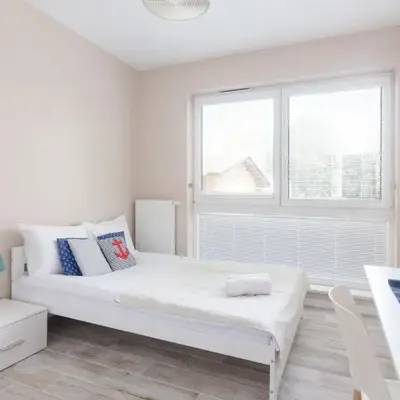 Metro Wilanowska Comfortable Apartment by BookingHost